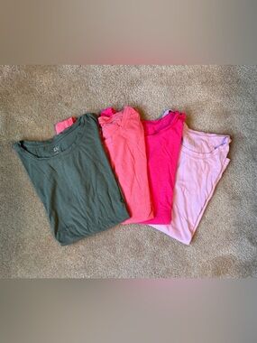 GAP Women’s Crew Neck Tee Bundle - Olive, Coral, Hot Pink, Light Pink (4-Pack)